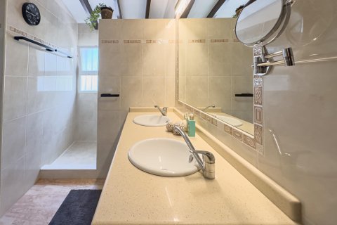 Huvila myytävänä La Nucia, Alicante, Espanja, 3 makuuhuonetta, 225 m2 No. 168876 - kuva 14