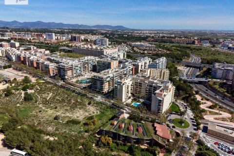 Apartament w Paterna, Valencia, Hiszpania 2 sypialnie, 153 mkw. nr 168877 – zdjęcie 3
