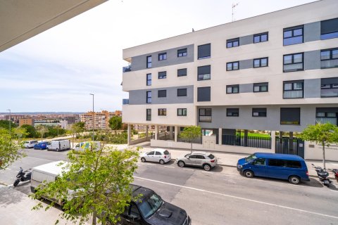 Apartamento en venta en Alicante, España 3 dormitorios, 91 m2 No. 168878 - foto 2