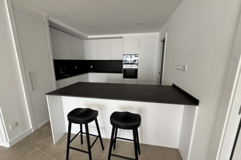 Apartamento en venta en Estepona, Málaga, España 2 dormitorios, 90 m2 No. 180436 - foto 4
