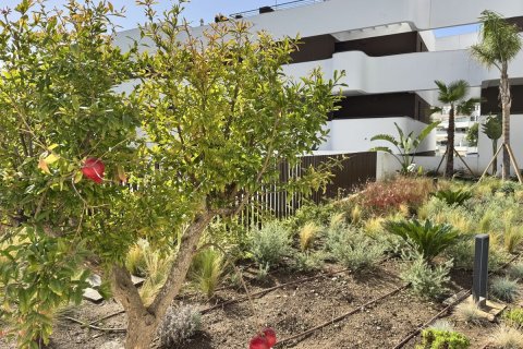 Apartamento en venta en Estepona, Málaga, España 2 dormitorios, 90 m2 No. 180436 - foto 19