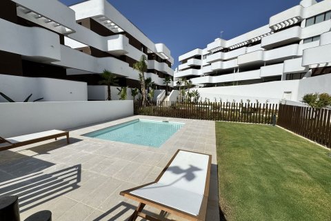 Apartamento en venta en Estepona, Málaga, España 2 dormitorios, 90 m2 No. 180436 - foto 11