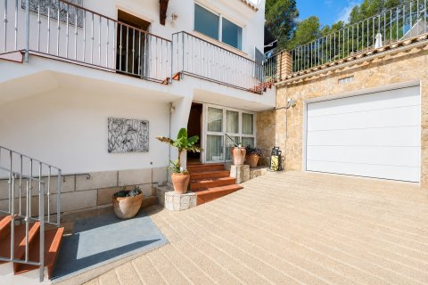 Villa till salu i Costa D'en Blanes, Mallorca, Spanien 4 sovrum, 267 kvm. Nr. 180438 - foto 17