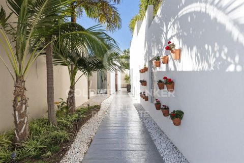 Villa en venta en Benahavís, Málaga, España 7 dormitorios, 740 m2 No. 157404 - foto 3