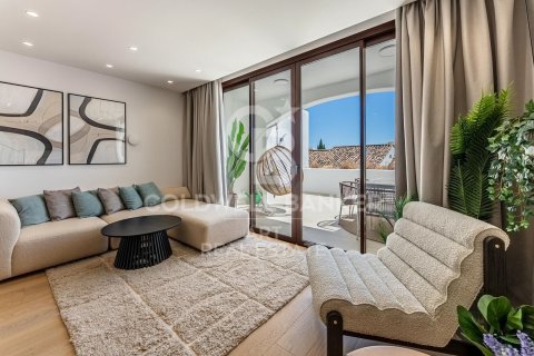 House for sale in Benahavis, Malaga, Spain 3 bedrooms, 110 sq.m. No. 157405 - photo 6