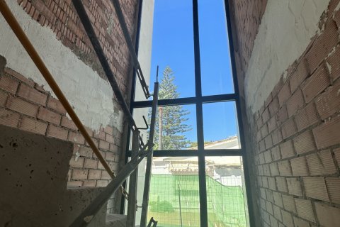 Продажа виллы Нуэва Андалусия, Малага, Испания 4 спальни, 268м2 №109970 - фото 11