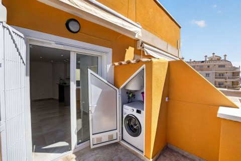 Apartment à vendre à Torrevieja, Alicante, Espagne, 2 chambres, 74 m2 No. 189876 - photo 15