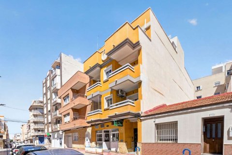 Apartment à vendre à Torrevieja, Alicante, Espagne, 2 chambres, 74 m2 No. 189876 - photo 5