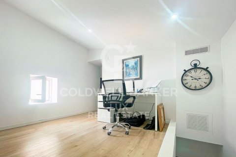 Commercial property à vendre à Roses, Girona, EspagneNo. 160153 - photo 16