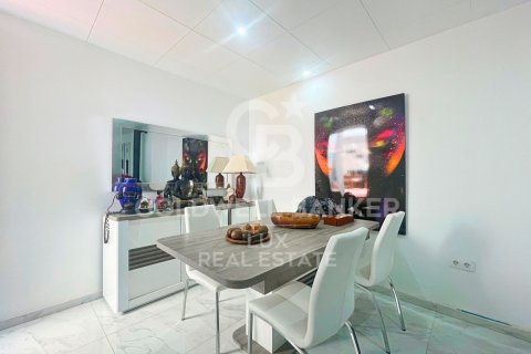 Commercial property à vendre à Roses, Girona, EspagneNo. 160153 - photo 7