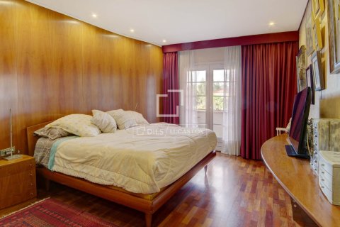 Villa for sale in Sant Just Desvern, Barcelona, Spain 4 bedrooms, 410 sq.m. No. 161391 - photo 12