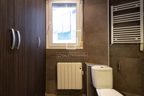 Lägenhet till salu i Barcelona, Spanien 2 sovrum, 68 kvm. Nr. 161385 - foto 20