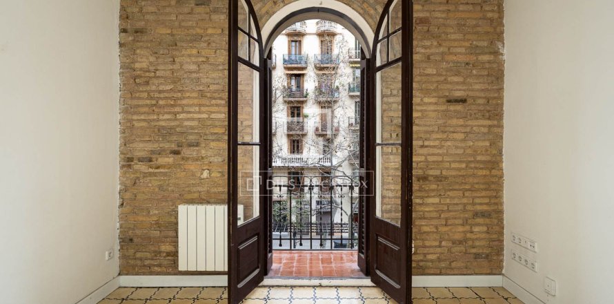 Lägenhet i Barcelona, Spanien 2 sovrum, 68 kvm. Nr. 161385