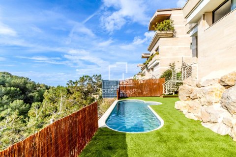 Villa for sale in Sitges, Barcelona, Spain 4 bedrooms, 288 sq.m. No. 161388 - photo 28