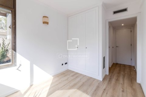 Villa for sale in Sitges, Barcelona, Spain 4 bedrooms, 288 sq.m. No. 161388 - photo 20