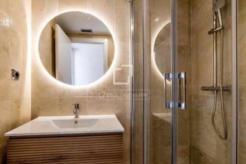 Villa for sale in Sitges, Barcelona, Spain 4 bedrooms, 288 sq.m. No. 161388 - photo 7