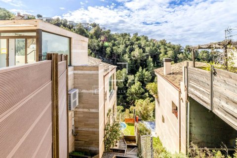 Villa for sale in Sitges, Barcelona, Spain 4 bedrooms, 288 sq.m. No. 161388 - photo 26