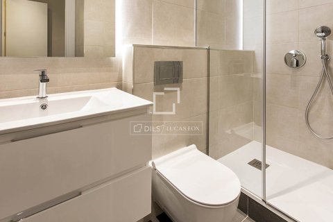 Lägenhet till salu i Barcelona, Spanien 3 sovrum, 163 kvm. Nr. 161386 - foto 12