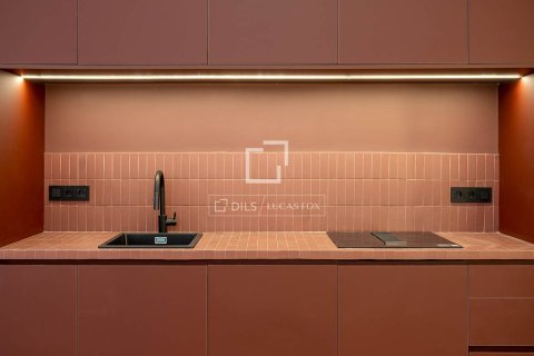 Lägenhet till salu i Barcelona, Spanien 2 sovrum, 82 kvm. Nr. 161390 - foto 6