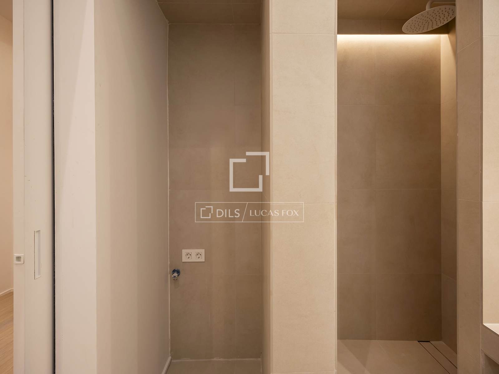 Wohnung in Barcelona, Spanien 2 Schlafzimmer, 82 m2 Nr. 161390