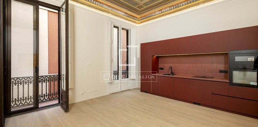 Apartamento en Barcelona, España 2 dormitorios, 82 m2 No. 161390
