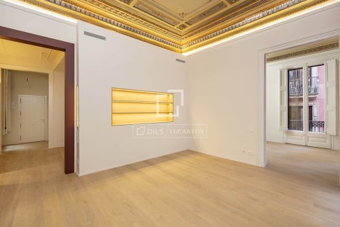 Lägenhet till salu i Barcelona, Spanien 2 sovrum, 82 kvm. Nr. 161390 - foto 8