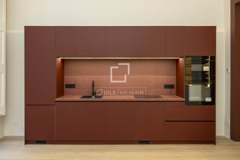 Lägenhet till salu i Barcelona, Spanien 2 sovrum, 82 kvm. Nr. 161390 - foto 5