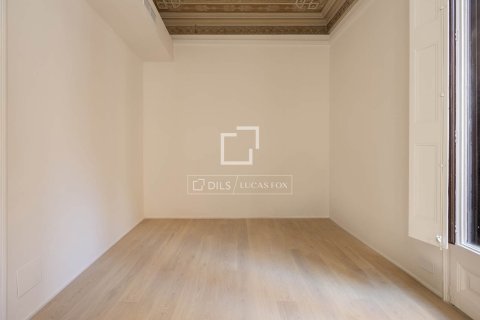 Lägenhet till salu i Barcelona, Spanien 2 sovrum, 82 kvm. Nr. 161390 - foto 10
