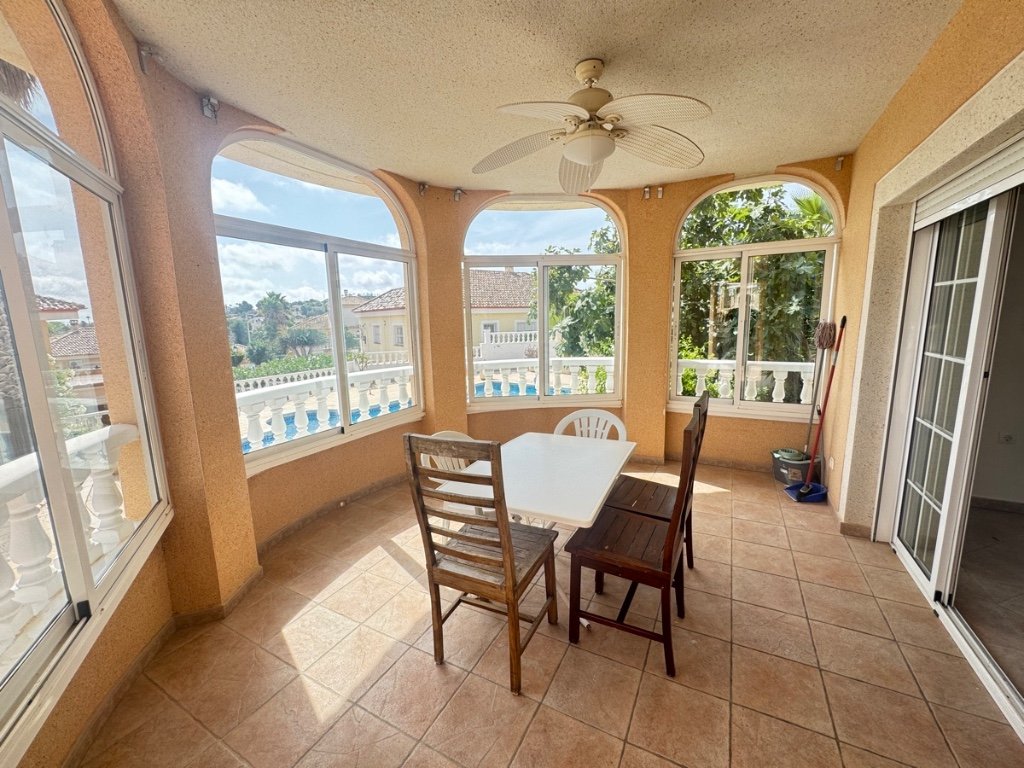 Villa in Alicante, Spanien 3 Schlafzimmer, 125 m2 Nr. 145372