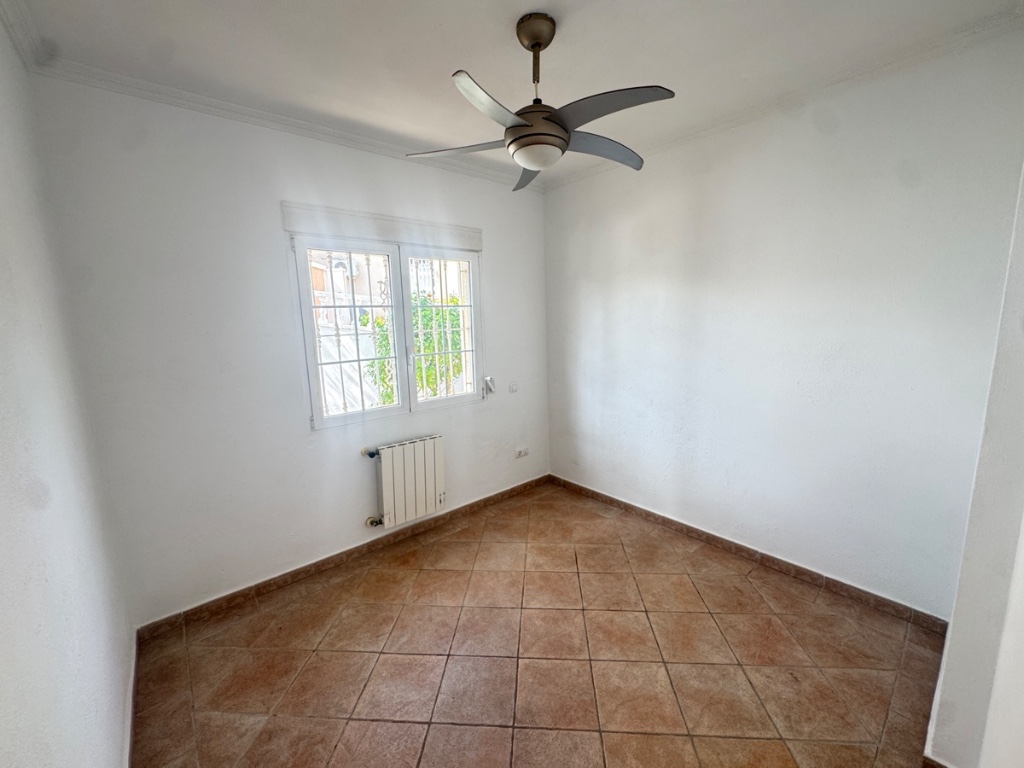 Villa in Alicante, Spanien 3 Schlafzimmer, 125 m2 Nr. 145372
