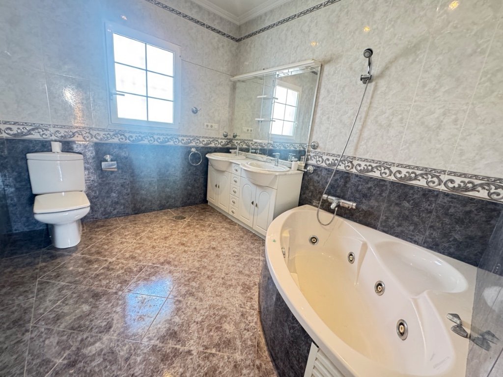 Villa in Alicante, Spanien 3 Schlafzimmer, 125 m2 Nr. 145372