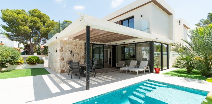 Villa i Los Balcones, Alicante, Spanien 3 sovrum, 127 kvm. Nr. 145370