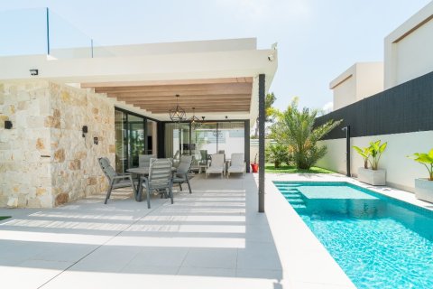 Villa till salu i Los Balcones, Alicante, Spanien 3 sovrum, 127 kvm. Nr. 145370 - foto 26