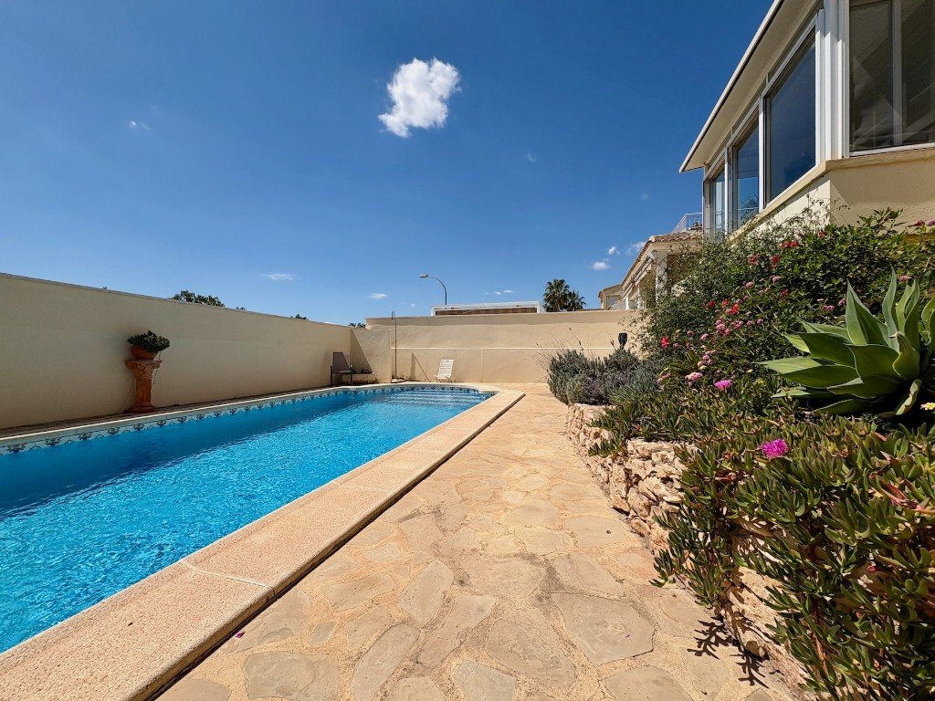 Villa à Villamartin, Alicante, Espagne 2 chambres, 160 m2 No. 145366