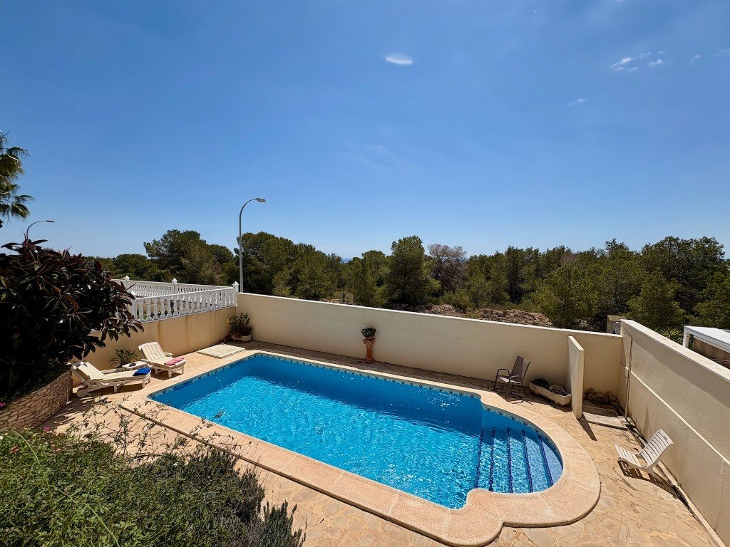 Villa à Villamartin, Alicante, Espagne 2 chambres, 160 m2 No. 145366