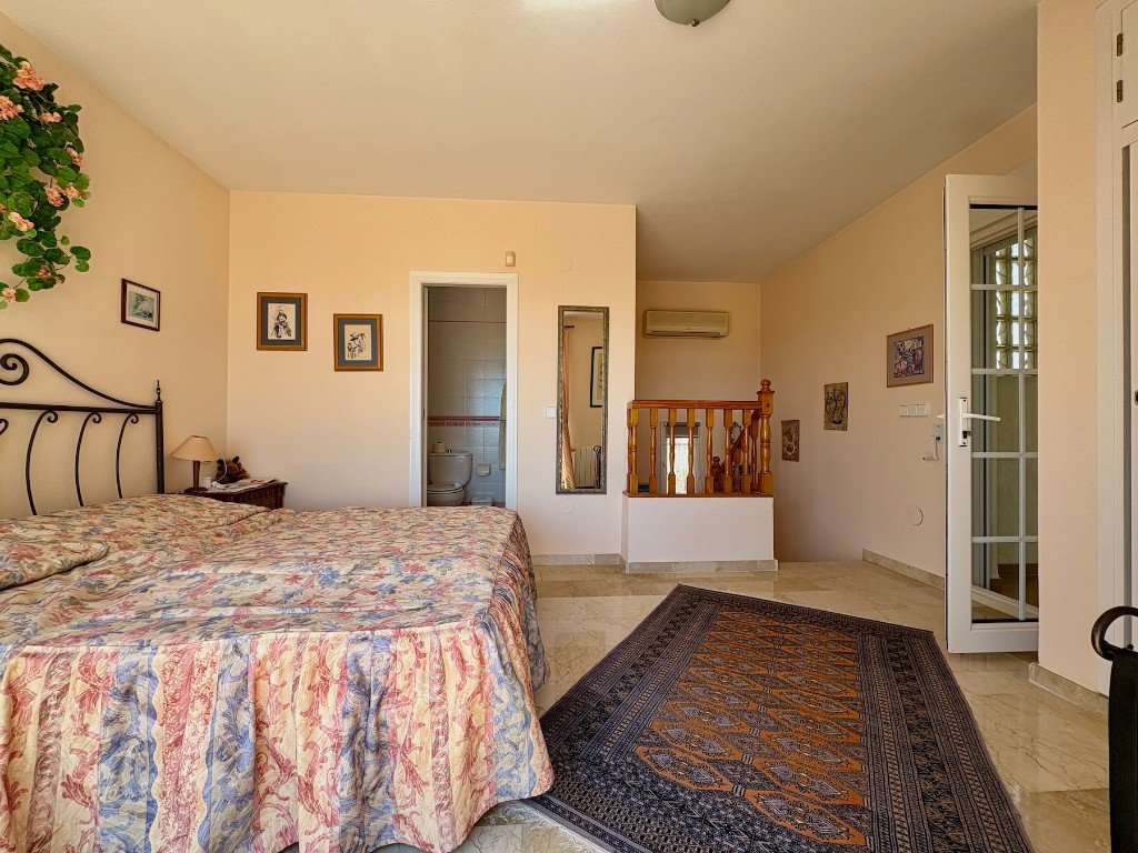 Villa à Villamartin, Alicante, Espagne 2 chambres, 160 m2 No. 145366