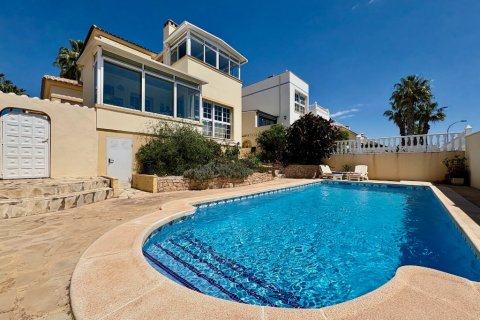 Villa till salu i Villamartin, Alicante, Spanien 2 sovrum, 160 kvm. Nr. 145366 - foto 1