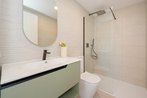 Lägenhet till salu i Cala De Finestrat, Alicante, Spanien 2 sovrum, 81 kvm. Nr. 137605 - foto 11