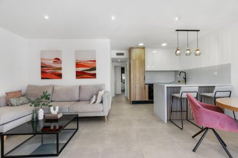 Продажа пентхауса Сантьяго-де-ла-Рибера, Мурсия, Испания 3 спальни, 78м2 №137600 - фото 4