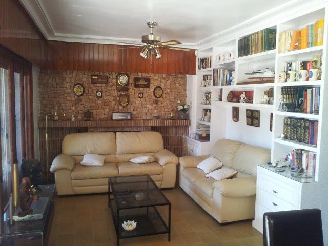 Villa i Dehesa De Campoamor, Alicante, Spanien 6 sovrum, 250 kvm. Nr. 115025
