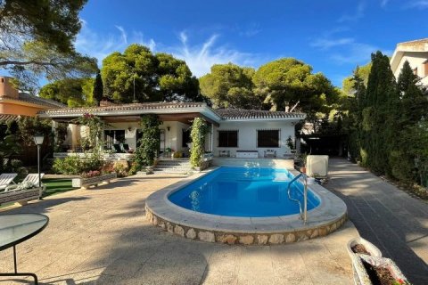 Villa in vendita Alicante, Spagna 6 camere da letto, 250 mq. N° 115025 - foto 1