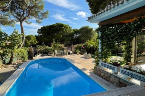 Villa in vendita Alicante, Spagna 6 camere da letto, 250 mq. N° 115025 - foto 2