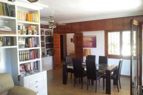 Villa in vendita Alicante, Spagna 6 camere da letto, 250 mq. N° 115025 - foto 16