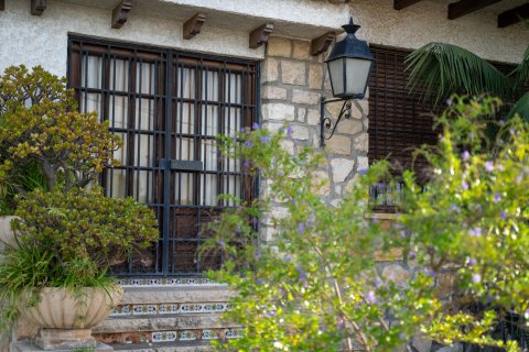 Villa for sale Alicante, Spain 8 bedrooms, 473 sq.m. No. 115018 - photo 22
