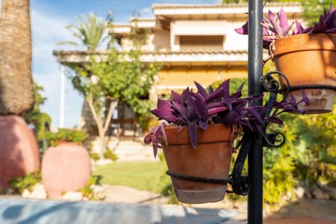 Villa for sale Alicante, Spain 8 bedrooms, 473 sq.m. No. 115018 - photo 28
