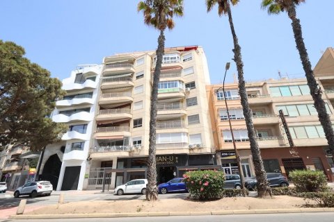 Dzīvoklis pārdošanā Torrevieja, Alicante, Spānijā 3 istabas, 110 m2 Nr. 114537 - attēls 1