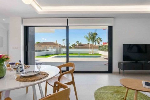 Villa à vendre à Rojales, Alicante, Espagne, 3 chambres, 136 m2 No. 145790 - photo 5