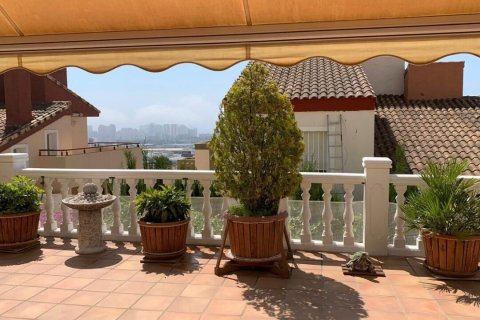 Villa zum Verkauf in Benidorm, Alicante, Spanien 3 Schlafzimmer, 177 m2 Nr. 180102 - Foto 2
