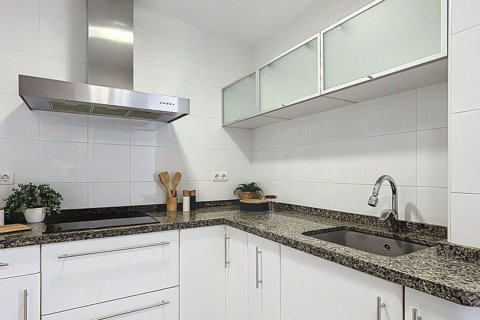 Продажа квартиры в Аликанте, Испания 3 спальни, 117м2 №179780 - фото 8