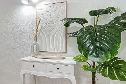 Продажа квартиры в Аликанте, Испания 3 спальни, 117м2 №179780 - фото 17